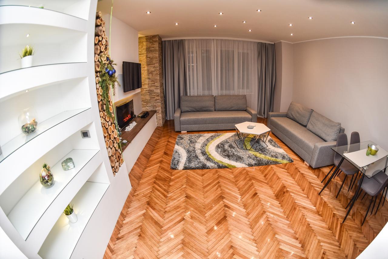 Chimney Modern Apartment Újvidék Kültér fotó